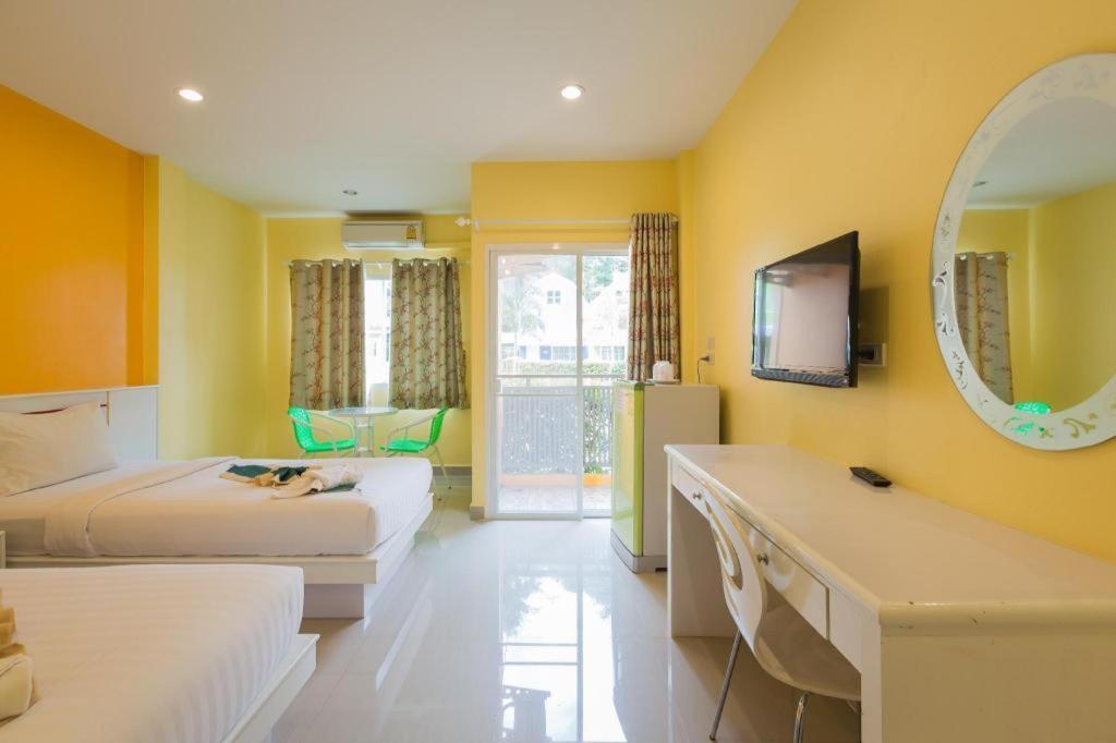 Holland Resort Phuket Exterior foto
